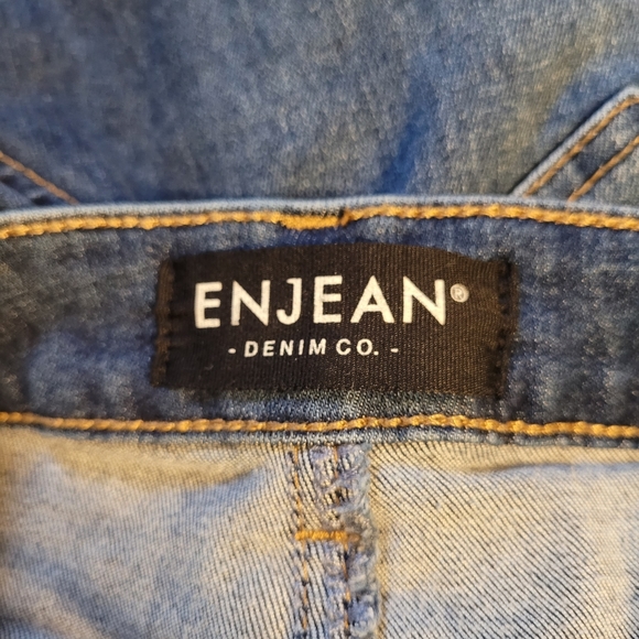 Enjean Distressed Raw Hem Jeans - Picture 11 of 12